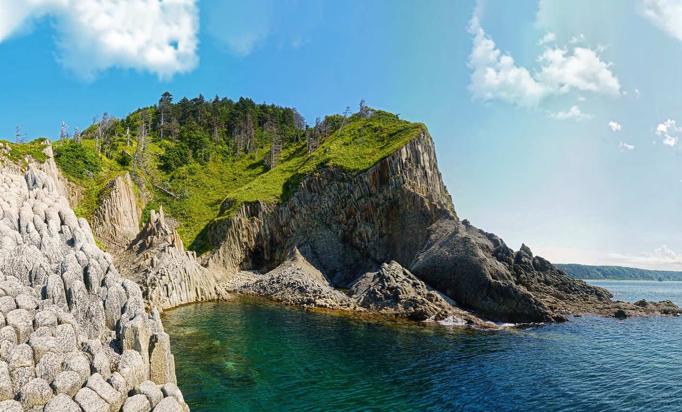 ОСТРОВ КУНАШИР, МЫС СТОЛБЧАТЫЙ